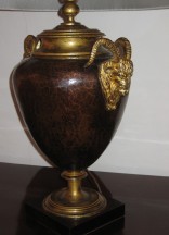 01909-00 Vase en bronze modèle Caprioni diamètre 34 x h 48 cm