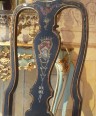 01301-00 détails de la chaise Reine-Anne décorée