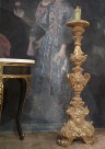 01509-00 Grande torchère baroque en bois doré hauteur 97 cm