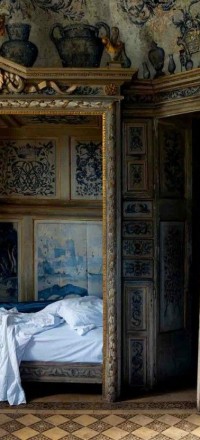 Terra di Siena - beds, headboards