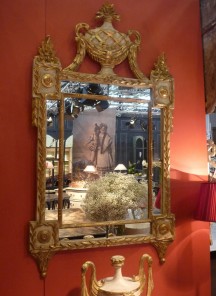 01431-00 Miroir Louis XVI sculpté en bois doré 80xh148 cm