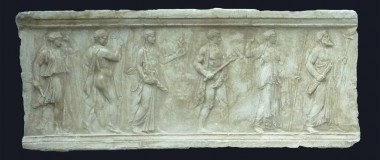 Bas relief antique 33 x 81 x 5